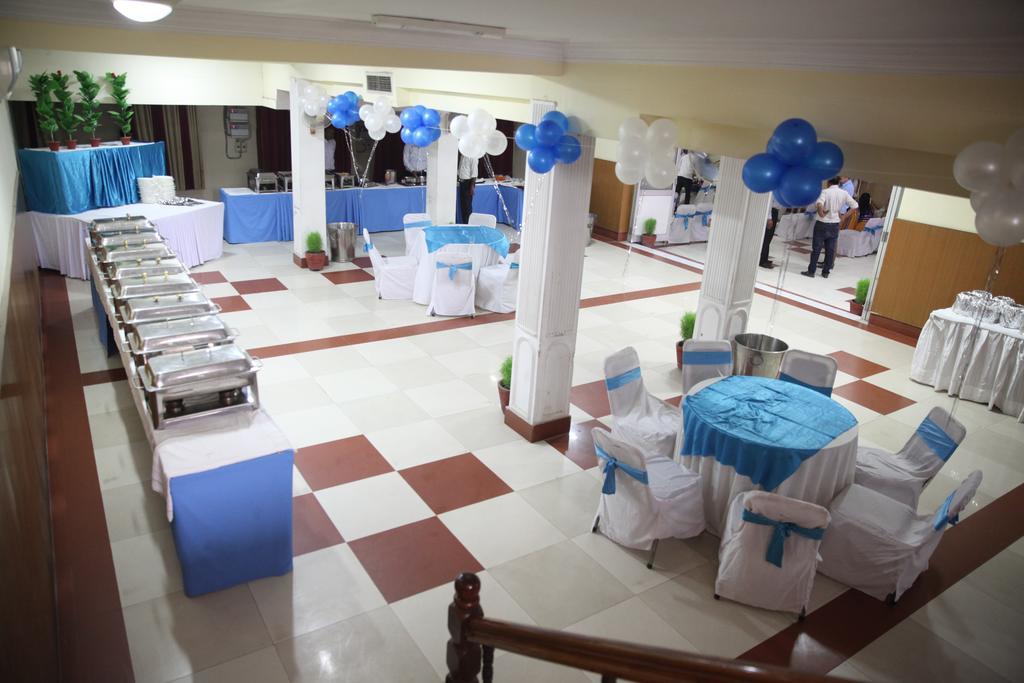 Hotel Ekant Faridabad Εξωτερικό φωτογραφία