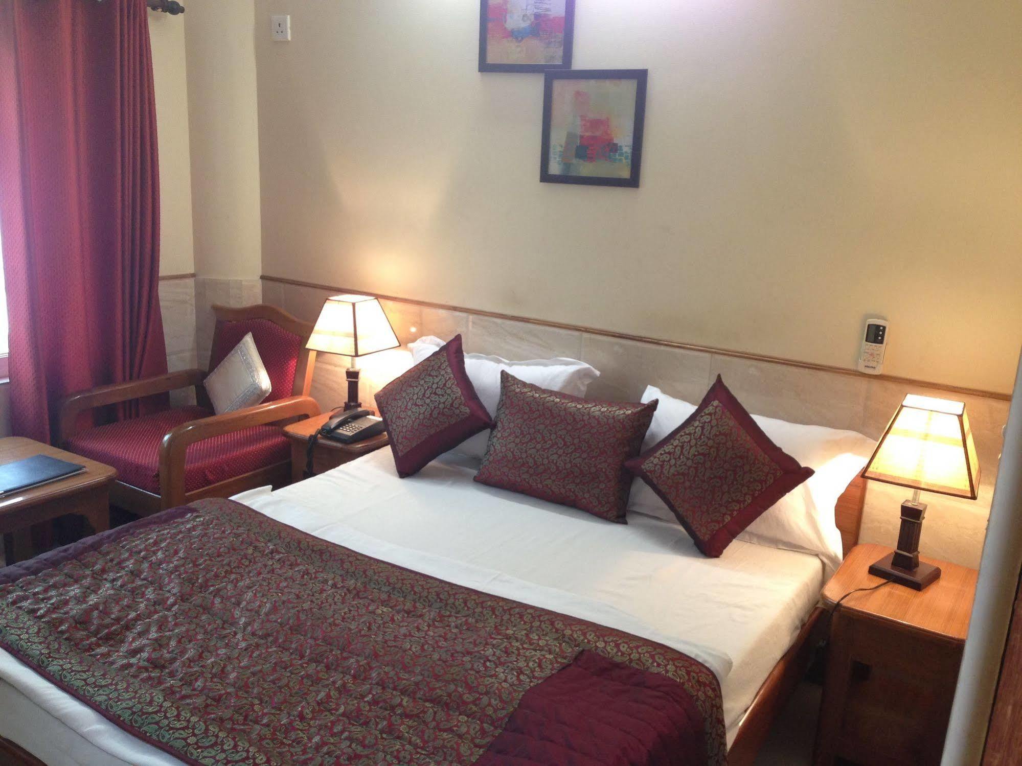 Hotel Ekant Faridabad Εξωτερικό φωτογραφία